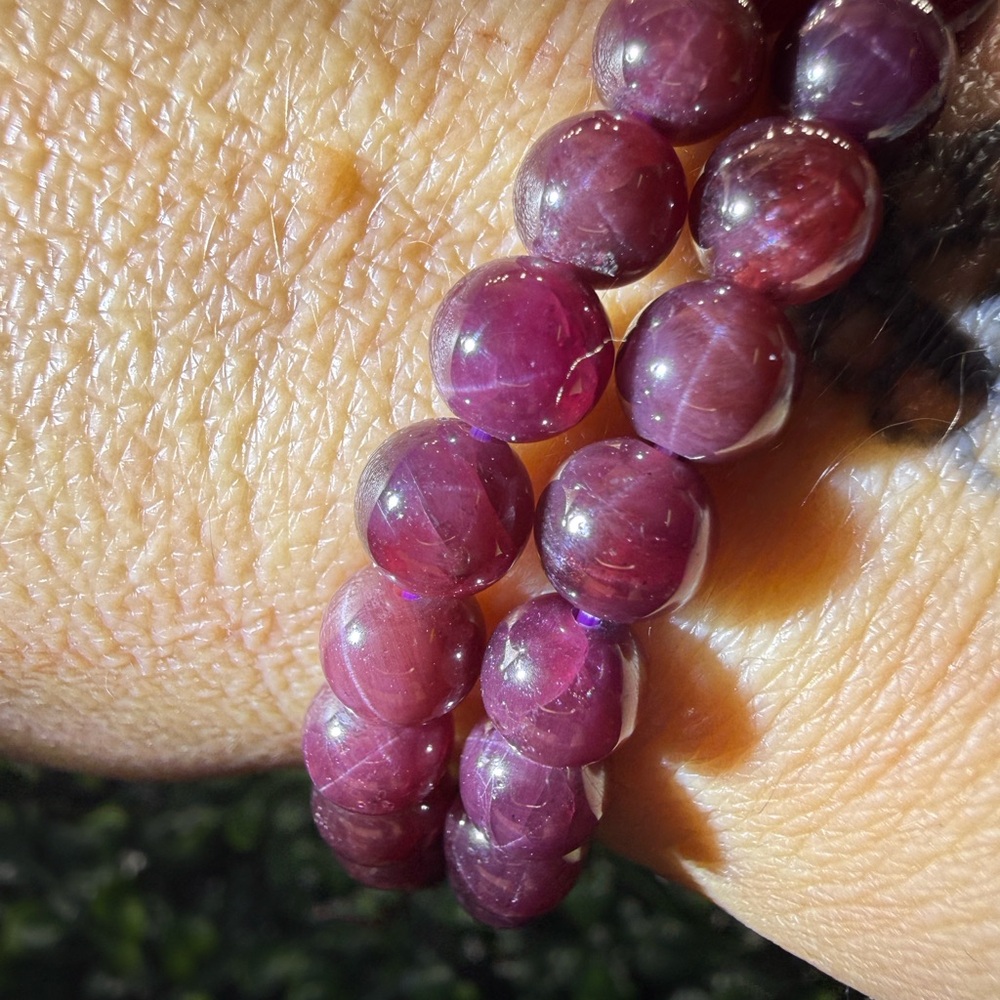 7mm Star Garnet Beaded Bracelet - Picture 5 of 7